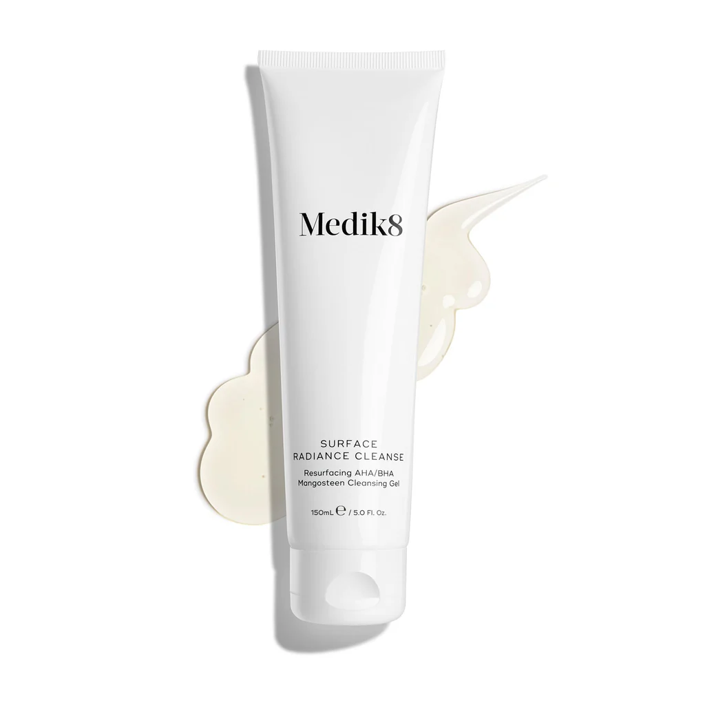 MEDIK8 SURFACE RADIANCE CLEANSE – ŻEL OCZYSZCZAJĄCY Z MANGOSTANEM I KWASAMI AHA/BHA 150 ML